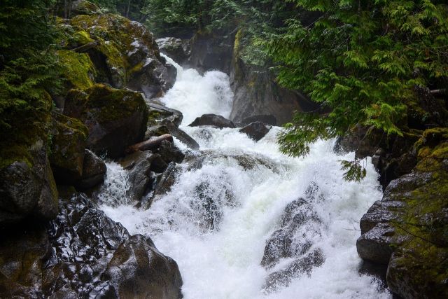 Waterfall 2420715 1280