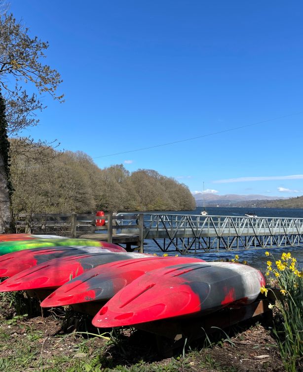 Kayaks Lake Daffodils Windermere_Geneve Brand