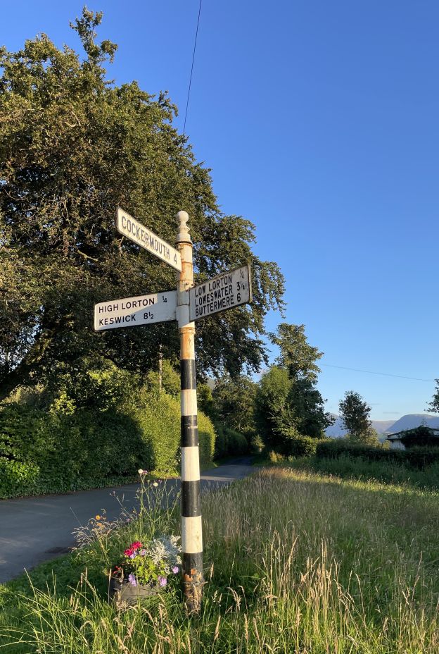 Signpost Lake District_Geneve Brand